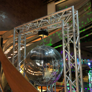 Mirror-ball-installation